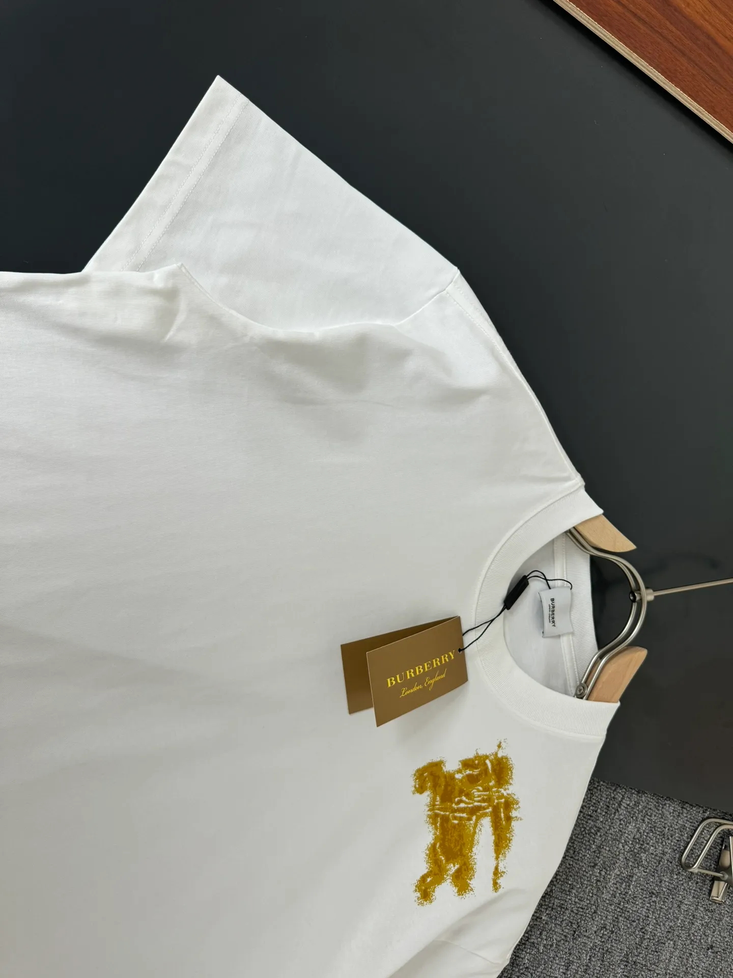 burberry* * 2024SS New Arrival T ， ！ ， ，Classiclogo ， ， Versatile Sizes S M L XL XXL